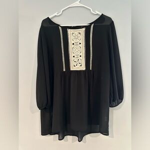 Monteau Black Blouse W/cream crochet design